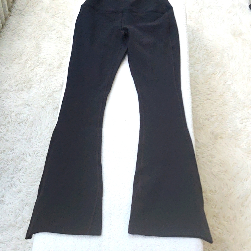 Black Boot-Cut Flare Pants — Sleek Everyday Essential size small length 30